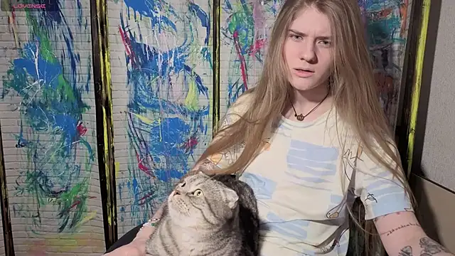 Adell Love online show from 04/22/26, 08:10