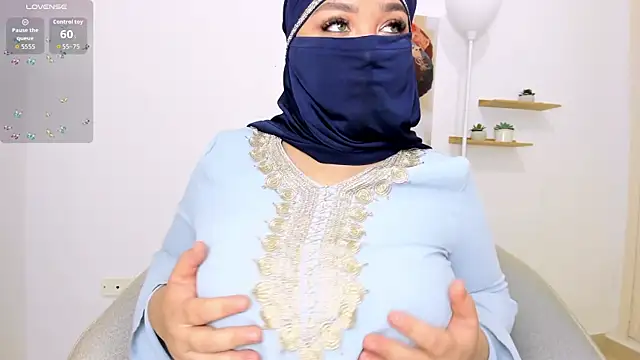 oksaana arabic online show from 11/30/25, 09:35