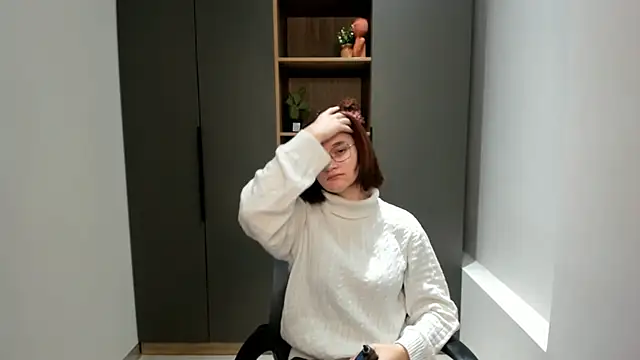 TemekaCritcher online show from 11/27/25, 06:37