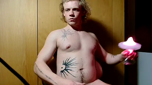 Snapshot of AlexBarczuk chatting on 02/25/26, 12:20 AlexBarczuk online show from 02/25/26, 12:20