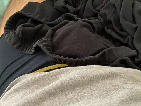 Snapshot of erdestruttor18 chatting on 03/02/26, 03:19 erdestruttor18 online show from 03/02/26, 03:19