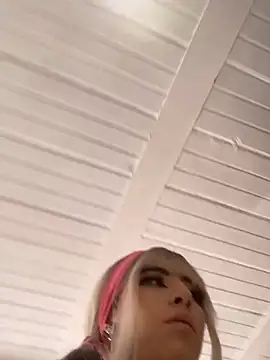 Ravenkittyy online show from 11/29/25, 09:18