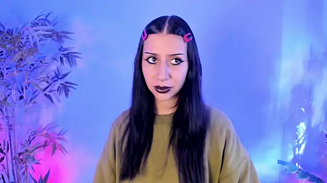 itsmroom  online show from 12/19/25, 01:18