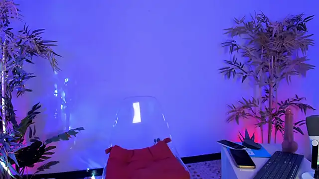 itsmroom  online show from 01/08/26, 01:13