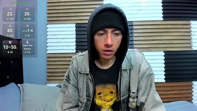 LiamShelby online show from 12/21/25, 03:24