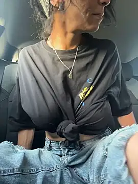 Soniaxxx31 online show from 04/10/26, 05:39