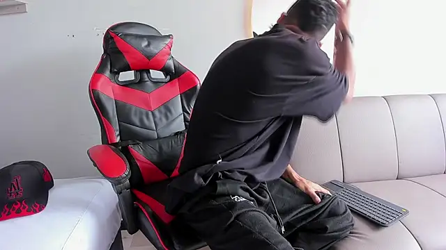 MatthewCullen online show from 12/02/25, 07:31