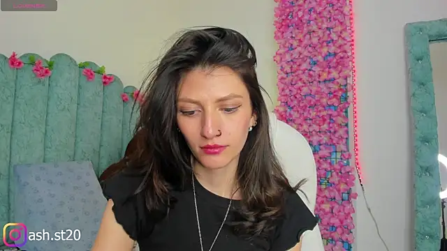 Ash 20  online show from 04/13/26, 07:52