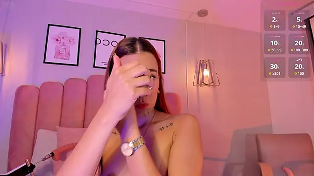 Snapshot of amaia_foxx chatting on 05/15/26, 08:27 amaia foxx online show from 05/15/26, 08:27