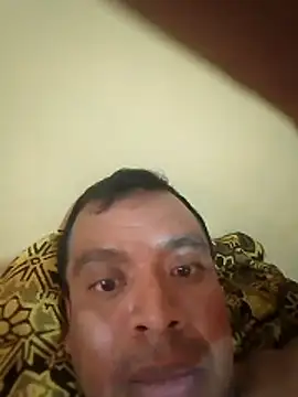 vikcvan1987 online show from 04/28/26, 03:28