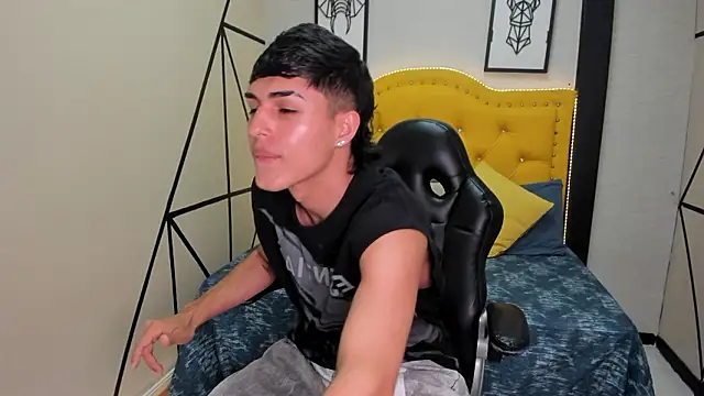 Ethan Jamees online show from 02/28/26, 07:59