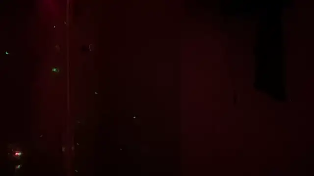 Snapshot of madlynginger chatting on 11/30/25, 04:33 madlynginger online show from 11/30/25, 04:33