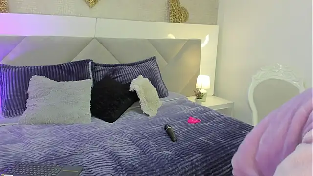 Valery jame online show from 04/19/26, 06:54