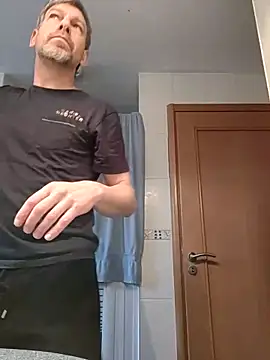 lorisaux online show from 02/18/26, 07:37