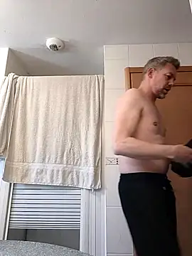 lorisaux online show from 04/24/26, 06:16