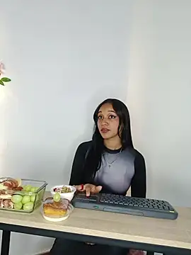 coraline vera online show from 11/27/25, 07:38