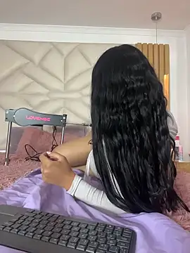 coraline vera online show from 04/23/26, 06:54