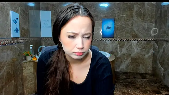Snapshot of Carolina-sky chatting on 05/05/26, 01:13 Carolina-sky online show from 05/05/26, 01:13