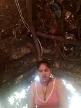 Snapshot of Ranjna_bhabi chatting on 12/16/25, 02:49 Ranjna bhabi online show from 12/16/25, 02:49