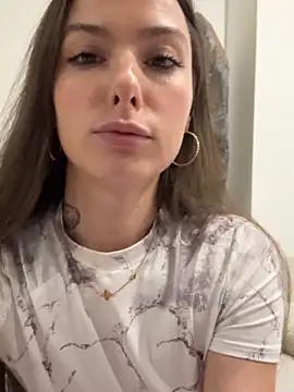 Sugarbellax online show from 12/17/25, 05:30