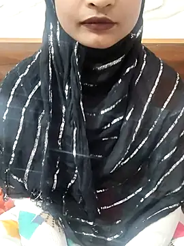 Zoyaa-Zubair online show from 12/02/25, 11:15