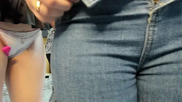 secret-roomies online show from 03/17/26, 11:46