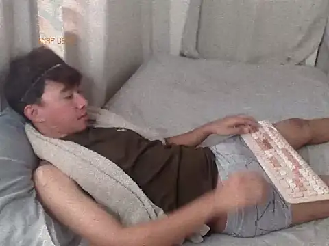 asiantwink0000 online show from 11/29/25, 12:35