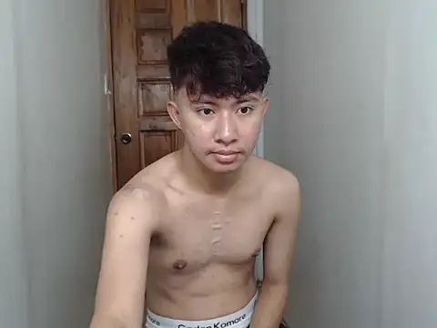 asiantwink0000 online show from 01/13/26, 12:05