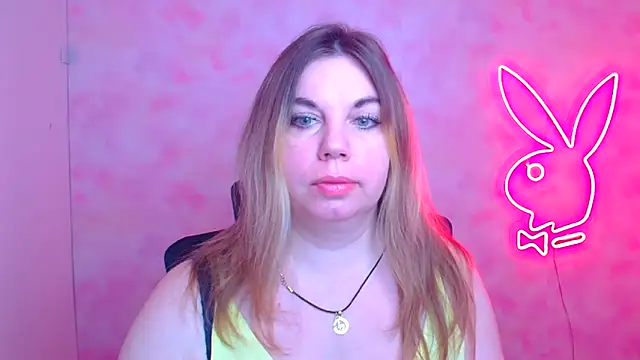 Amanda Swannn online show from 12/17/25, 06:52