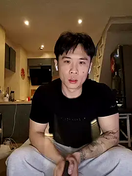 Snapshot of day-18 chatting on 03/23/26, 01:48 day-18 online show from 03/23/26, 01:48