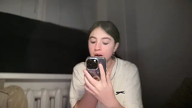 Aphr0ditee online show from 03/08/26, 06:01