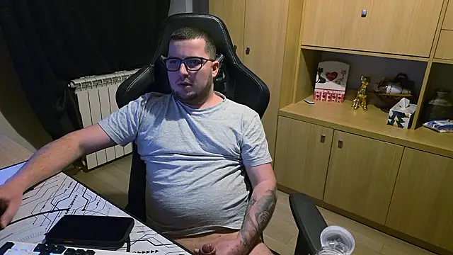 Snapshot of kevinnlovelly chatting on 01/31/26, 07:11 kevinnlovelly online show from 01/31/26, 07:11