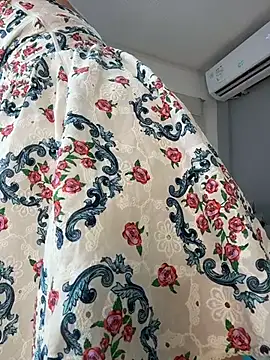 AnnaJaimes online show from 07/25/26, 08:28