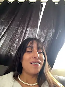 Mia fiire online show from 02/23/26, 07:11