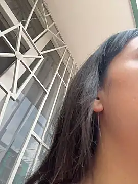 Mia fiire online show from 03/26/26, 06:57