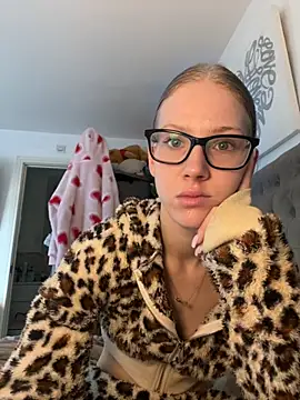 RosieLovexoxx online show from 11/30/25, 02:54