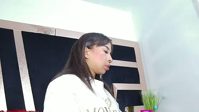 Kassandra xxx online show from 06/06/26, 04:28
