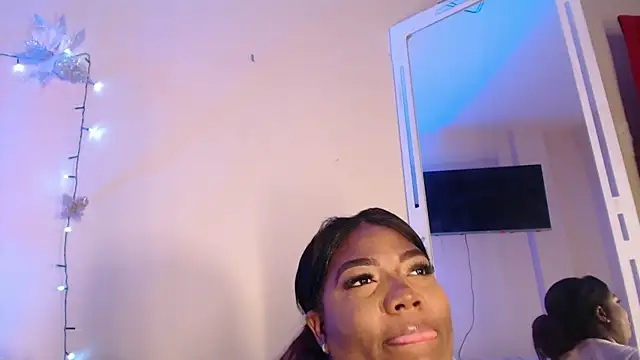 Snapshot of GraceMaaceey chatting on 05/05/26, 03:58 GraceMaaceey online show from 05/05/26, 03:58