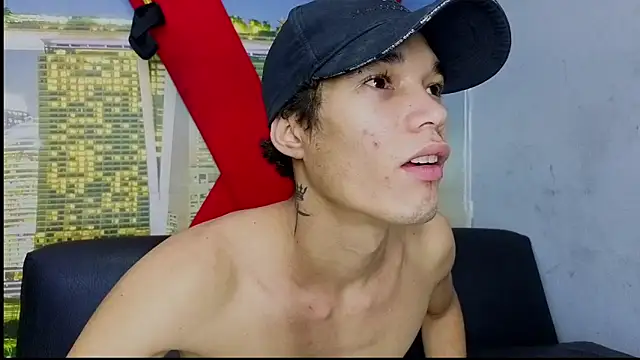 Snapshot of Melanny-hot-tonny chatting on 11/30/25, 03:54 Melanny-hot-tonny online show from 11/30/25, 03:54