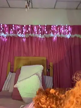 xyarela Hot online show from 12/03/25, 03:58