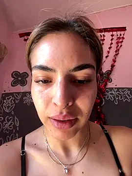 Snapshot of CammyyDomm chatting on 11/28/25, 02:53 CammyyDomm online show from 11/28/25, 02:53