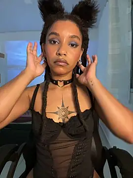 Lillith Bloom online show from 04/29/26, 07:09