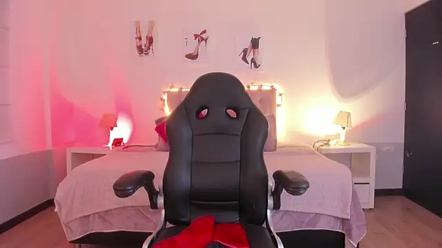 Samantha spike2 online show from 04/23/26, 08:33