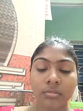 Cute diya023 online show from 03/16/26, 01:59