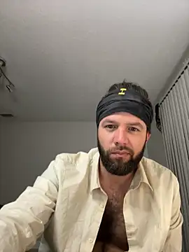 Wesleypiper online show from 02/05/26, 05:45