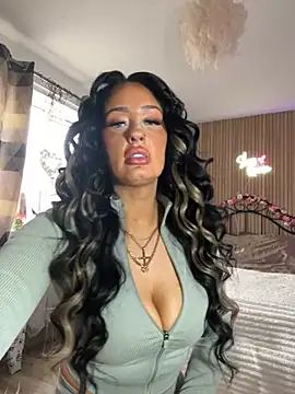 Lolaxox  online show from 01/19/26, 11:47