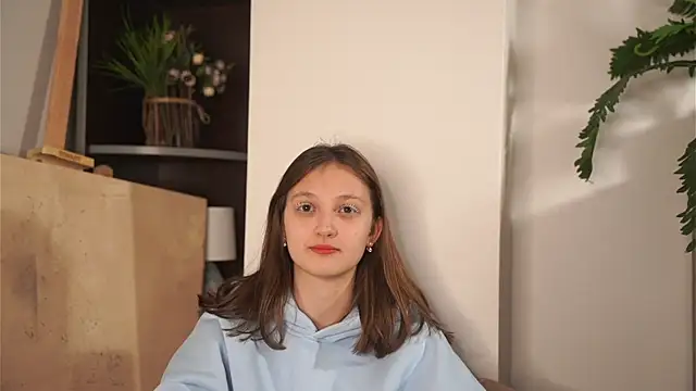 CatherinAdank online show from 12/02/25, 04:18