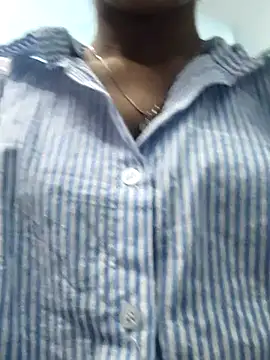 Isha Liha online show from 11/28/25, 11:46