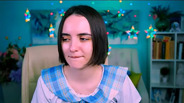 KateWillows online show from 04/22/26, 04:26