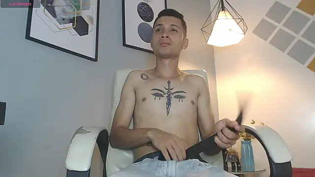 LucassSmith11 online show from 02/11/26, 05:51